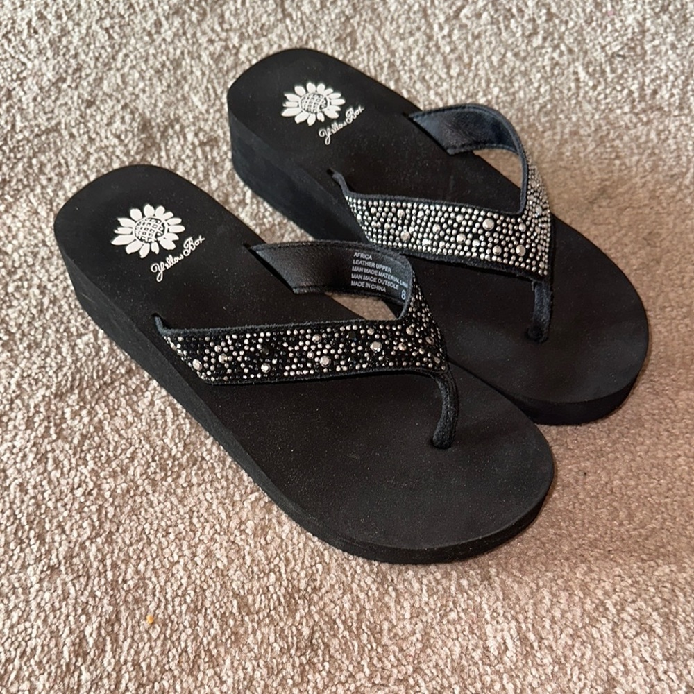 Yellow Box Black Sparkle Sandals